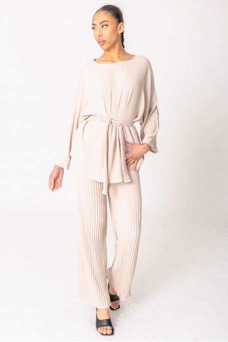 Beige long sleeve and pleated pants set