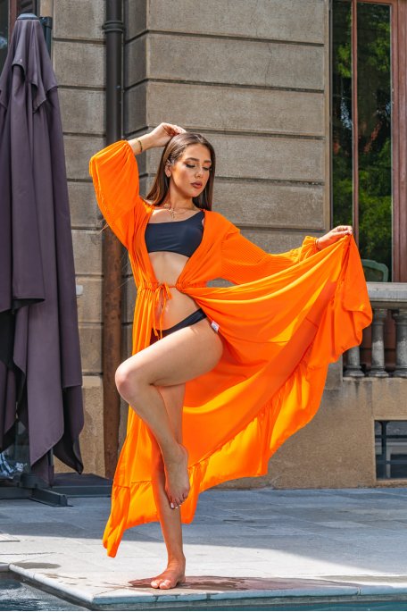 Long kimono with pleated sleeves orange