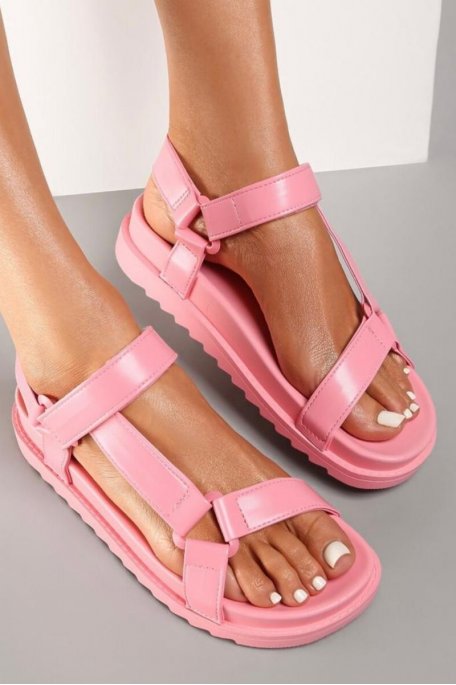 Flat sandals with thick pink sole