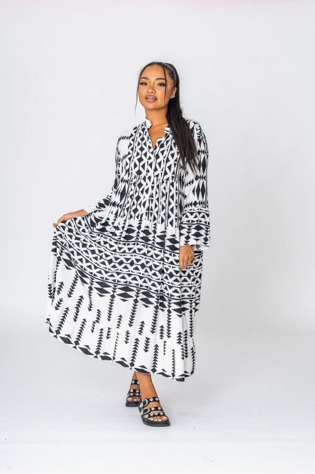 Langes Kleid mit geometrischem Muster weiß