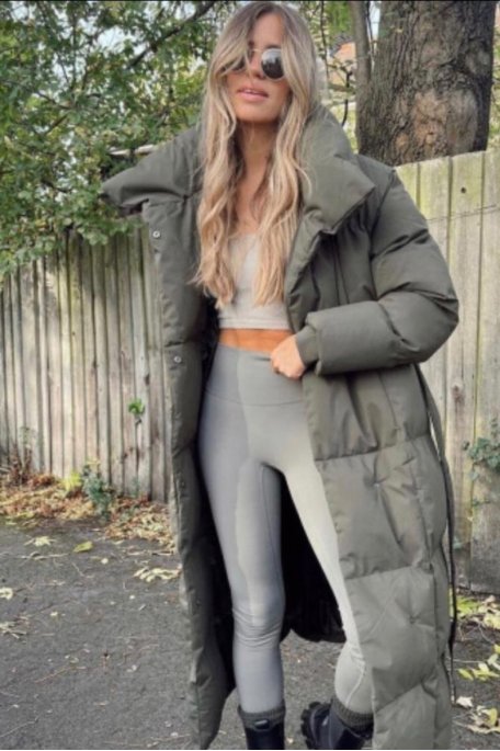 Long oversized quilted jacket with khaki belt