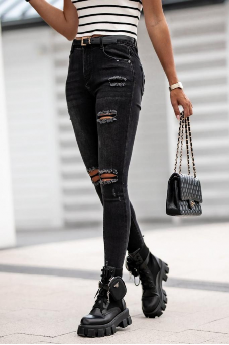 Black skinny jeans