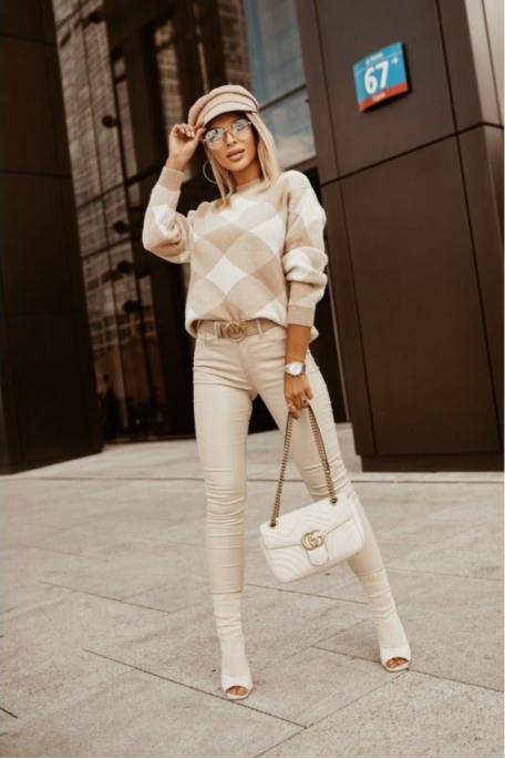 Beige skinny jeans