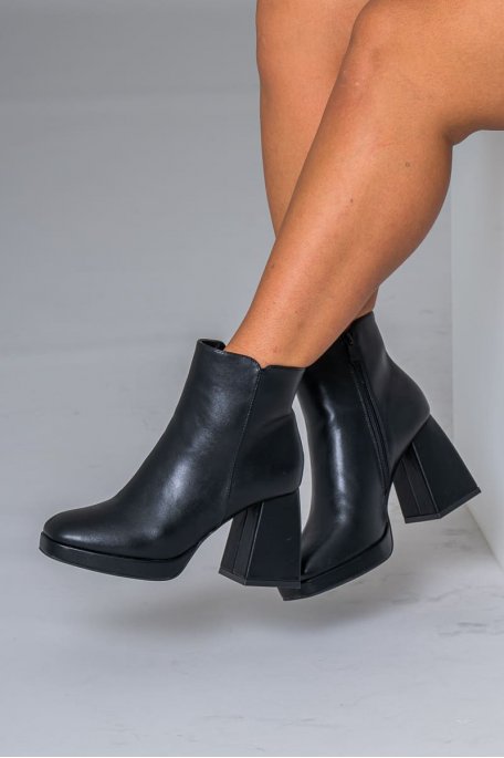 Leatherette boots with square heels black