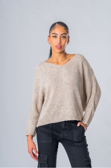 Pull col V manches chauve-souris maille serrée taupe