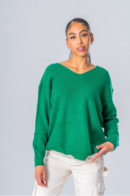 Green soft V-neck knit sweater