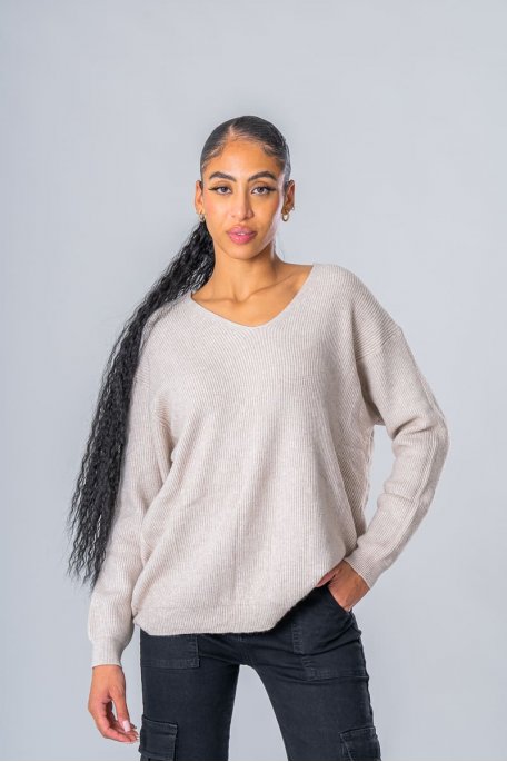 Pull en maille col V doux beige