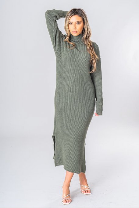 Robe pull longue en maille col montant