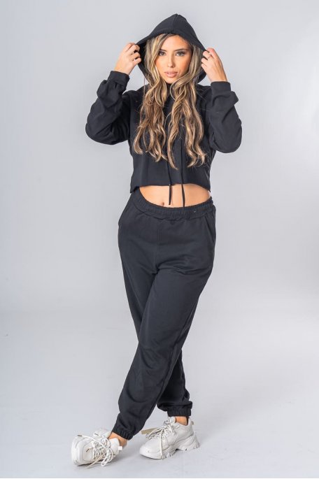 Set aus kurzem Sweatshirt und Jogginghose in Schwarz