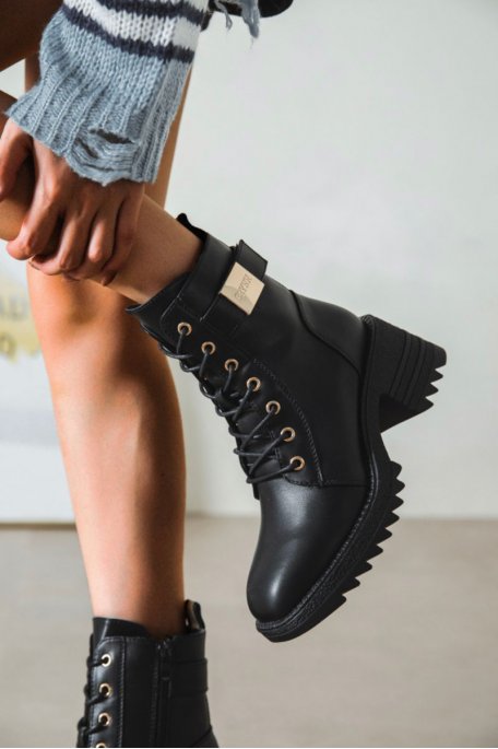Lace-up ankle boots with black buckle detail