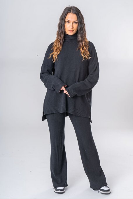 Set of sweater with chimney neck and black pants