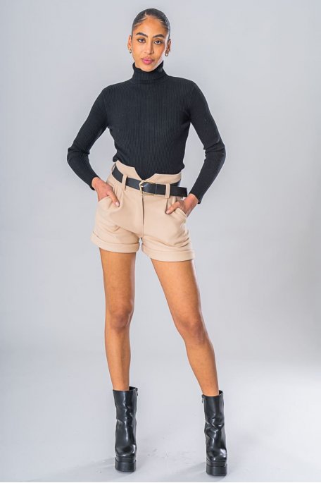 Short épais ceinturé beige