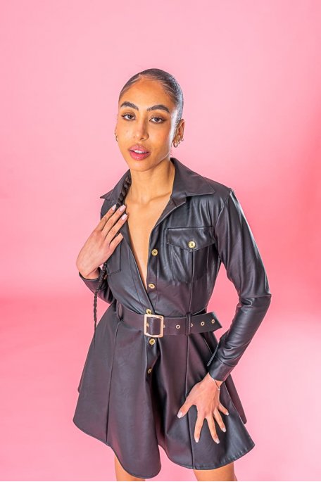Hemdkleid aus Kunstleder mit Gürtel schwarz