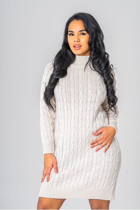 Robe pull moulante coupe mi-longue bouton officier beige