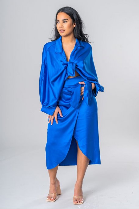 Mid-length skirt satin blue