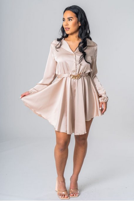 Short satin belted dress with beige chain