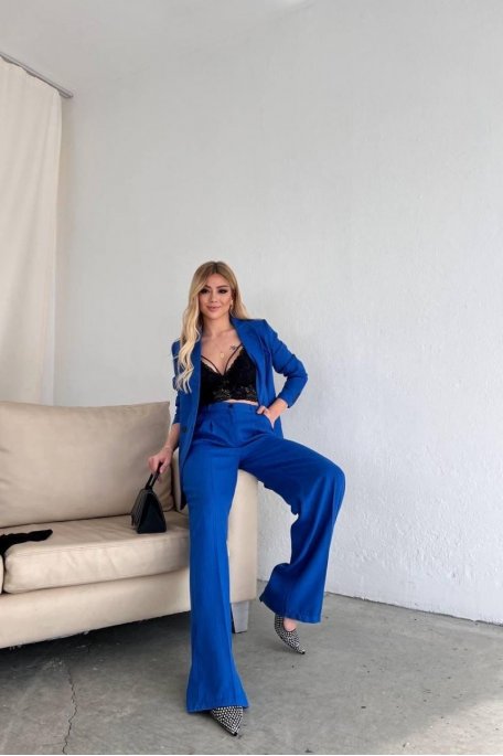 Ensemble tailleur large bleu roi