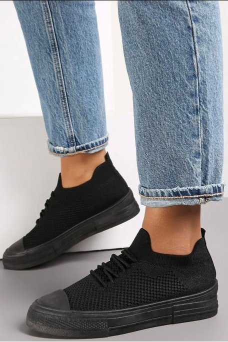Sneakers Socken mit Schnürsenkeln schwarz