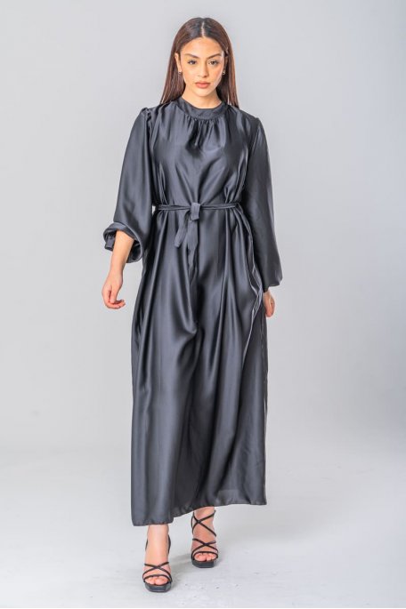 Long dress with puffed sleeves belted black