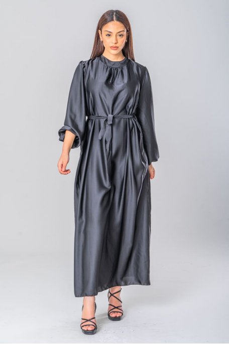 Robe longue manches bouffantes ceinturée noir