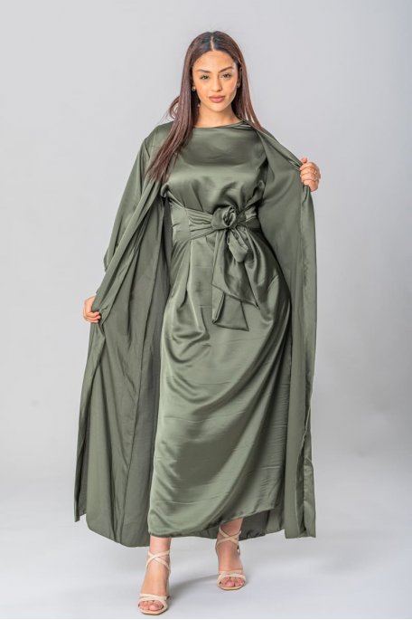 Set aus langem Kleid und Satinweste in Khaki