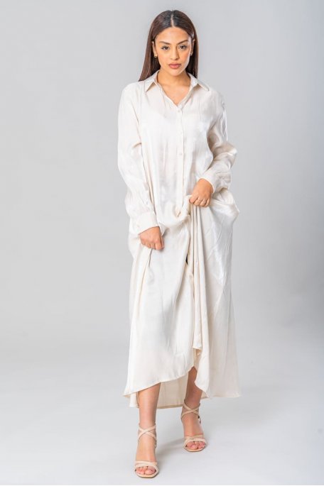 Langes Kleid mit Hemdkragen satiniert beige