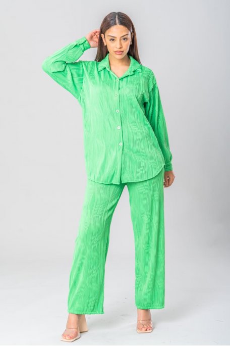 Green wave pattern shirt set