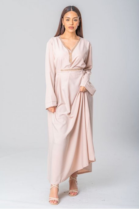 Abaya-Kleid mit Strasssteinen, gegürtet beige