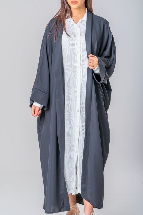 Long kimono vest with black bat sleeves