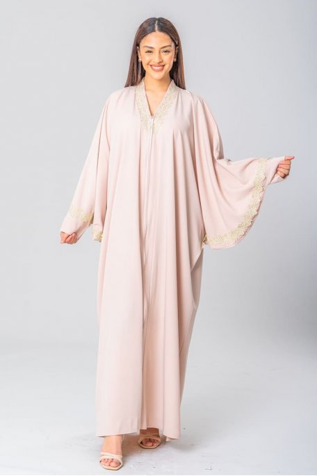 Robe abaya broderies manches chauve-souris beige