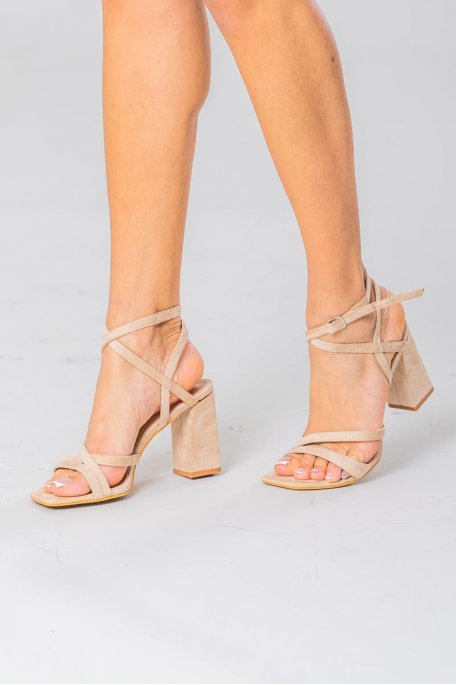 Square heels sandals in beige suede