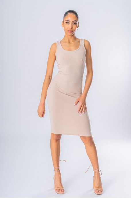 Eng anliegendes geripptes Kleid mit dicken Trägern Beige