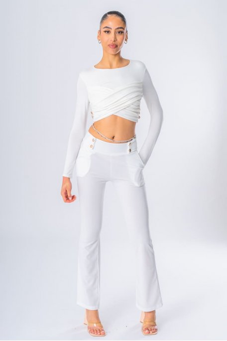 Set aus Crop Top und ausgestellter Hose mit Knöpfen weiß
