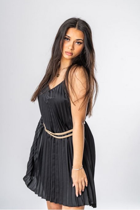 Belted pleated short dress with thin black straps
