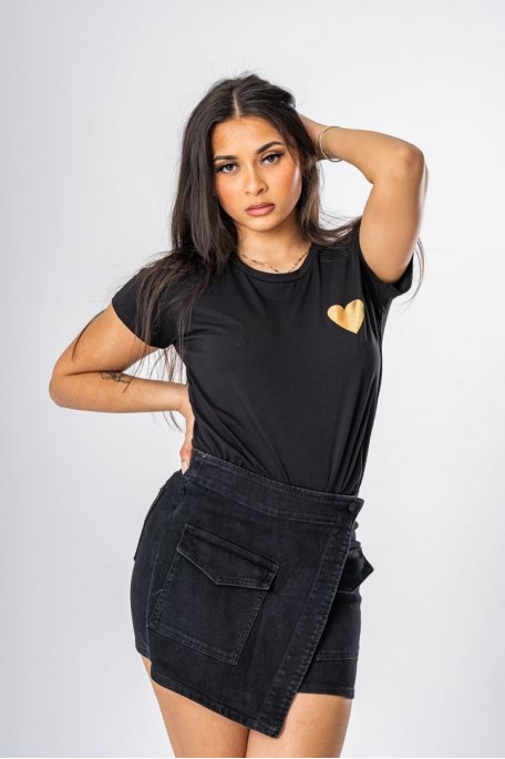 Black heart t-shirt