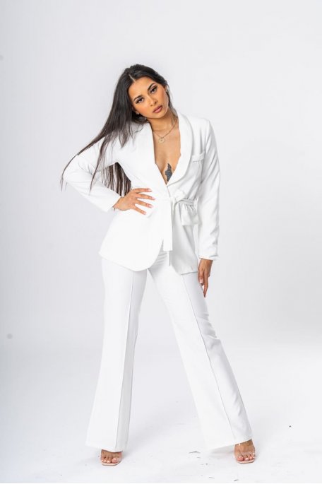 White suit set