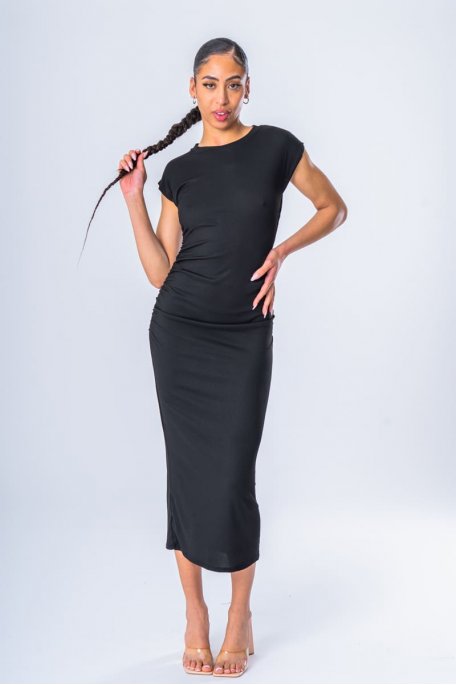 Black sleeveless dress