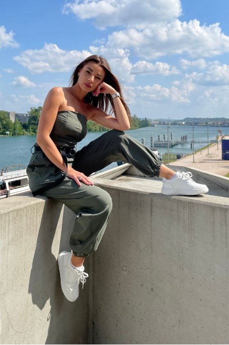 Ensemble crop top et pantalon cargo kaki