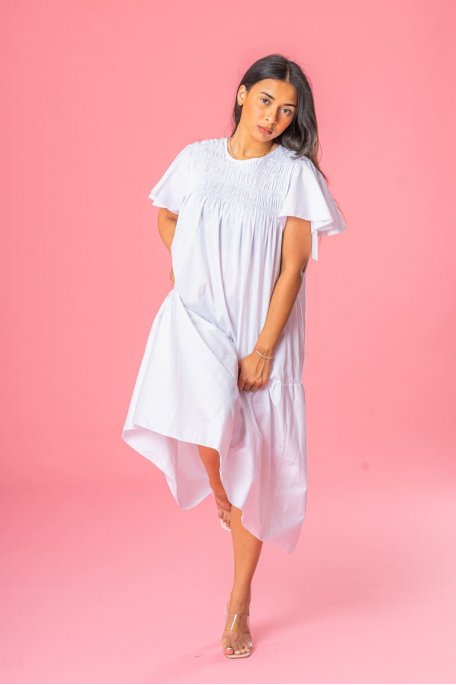 Langes Oversize-Kleid mit kurzen Ärmeln weiß