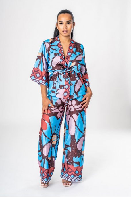 Tie-back kimono and blue pants set