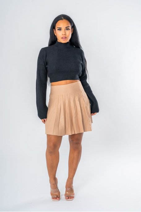 Short pleated skirt in beige mesh