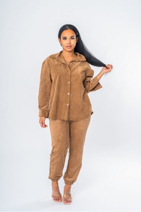 Ensemble côtelé chemise pantalon coloris camel - Vue full look