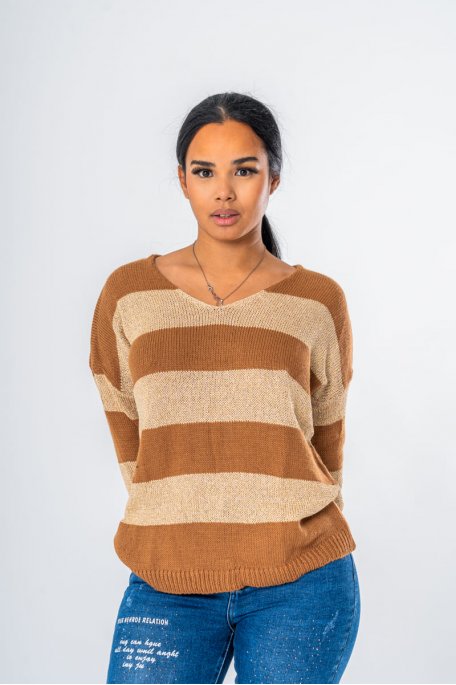 V-neck sweater in brown gold knit
