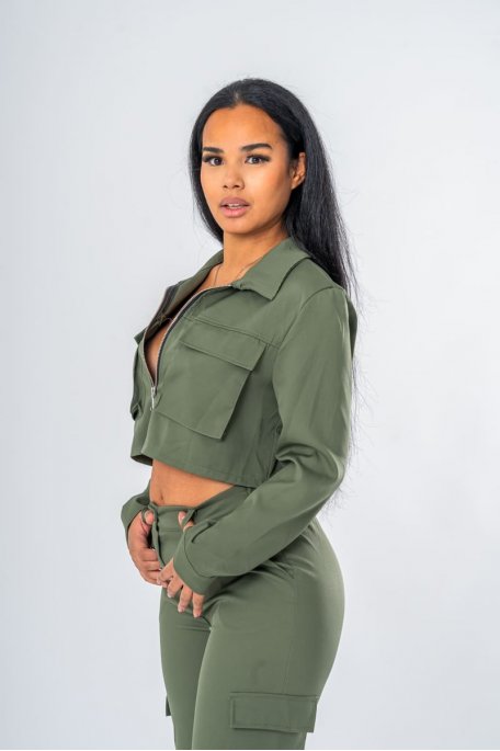 Ensemble veste courte et pantalon cargo kaki - vue coté