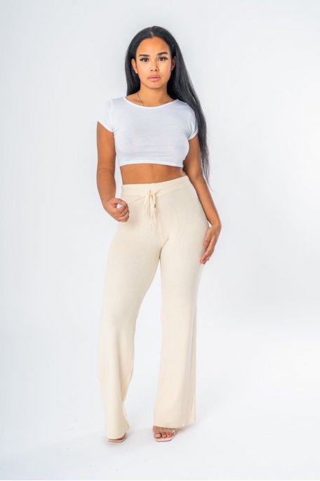 Pantalon en maille fluide beige - vue full look