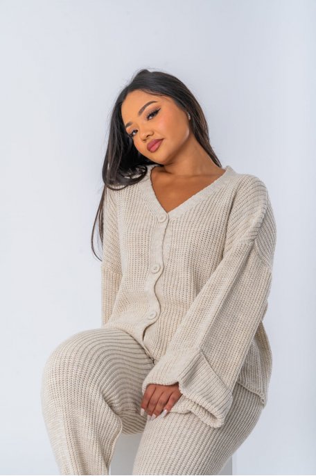 Ensemble coloris beige en maille gilet boutonné et pantalon - vue zoom
