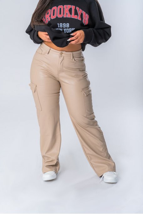 Pantalon coupe droite style cargo en simili cuir coloris beige - vue face