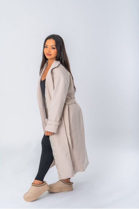 Manteau long coloris beige ceinturé à col classique revers- vue profil