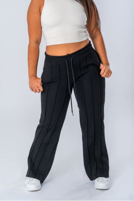 Black jogging pants