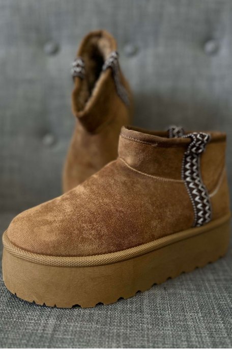 Short camel platform ankle boots